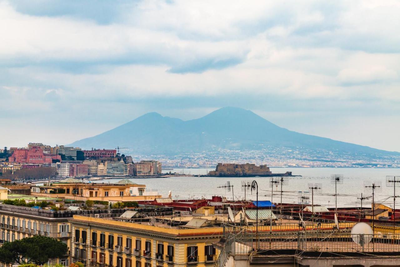 Seaview Apartment In Posillipo By Wonderful Italy ナポリ エクステリア 写真